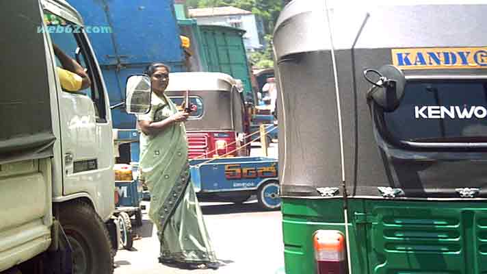 traffic in Sri Lanka